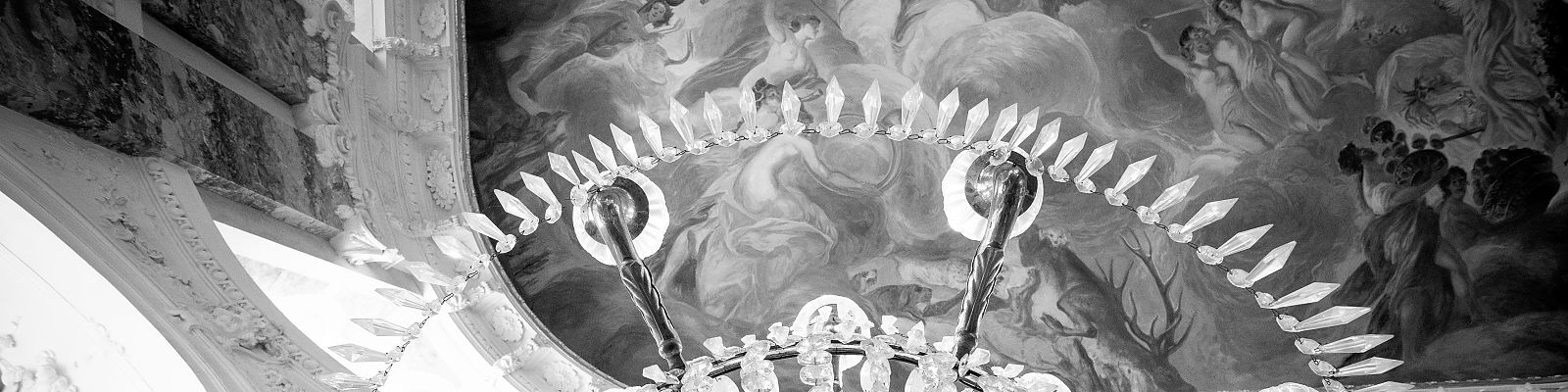 Rückkehr in den Rittersaal